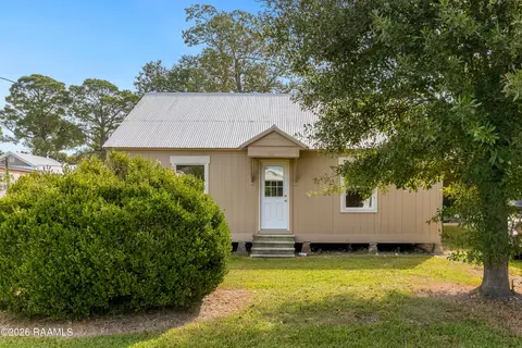 929 Comeaux St, Rayne, LA 70578