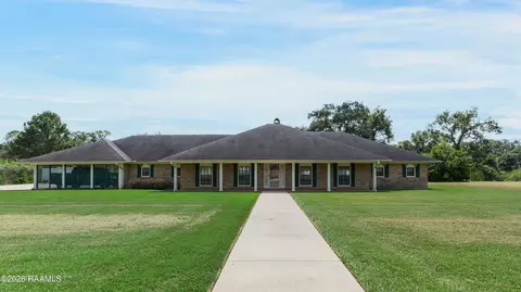 318 Crossbow Dr, New Iberia, LA 70563