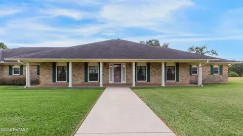 318 Crossbow Dr, New Iberia, LA 70563