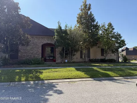106 Chicago Ln, Lafayette, LA 70506