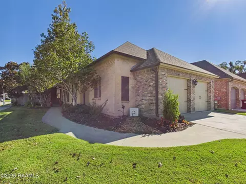 106 Chicago Ln, Lafayette, LA 70506