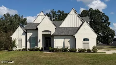 136 Robicheaux Rd, Broussard, LA 70518