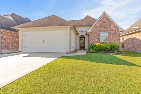 111 Rue Village Rd, Maurice, LA 70555