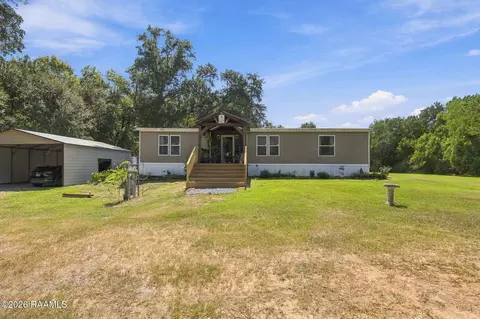 555 Iowa Ave, Gueydan, LA 70542