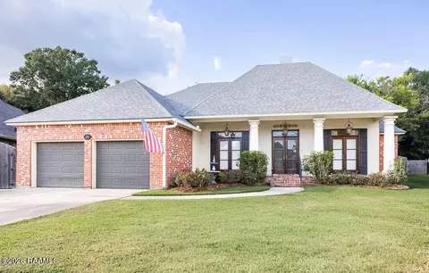 209 Belle Maison Dr, Lafayette, LA 70506
