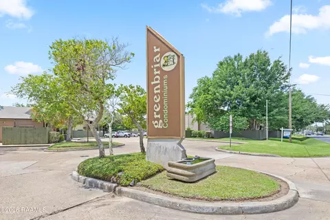 220 Doucet Rd #214B, Lafayette, LA 70503