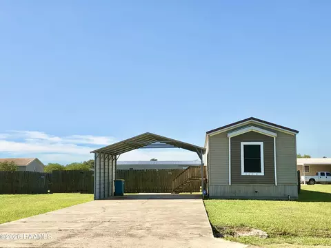 1106 Sugar Creek Rd, Saint Martinville, LA 70582