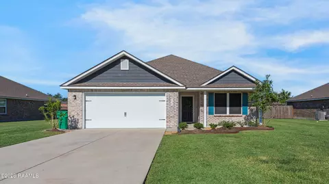 719 Timberstone Dr, New Iberia, LA 70563