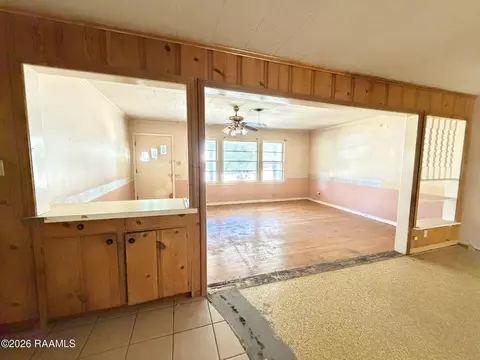 Living - 1421 Amazon St, Eunice, LA 70535 photo 2 of 5