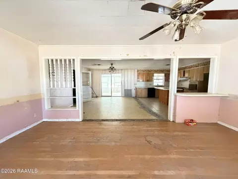 Living - 1421 Amazon St, Eunice, LA 70535 photo 3 of 5