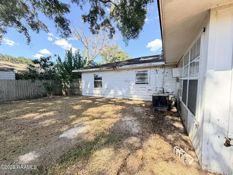 Exterior - 1421 Amazon St, Eunice, LA 70535 photo 9 of 14