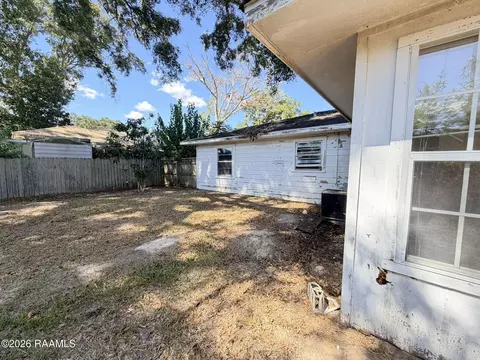 Exterior - 1421 Amazon St, Eunice, LA 70535 photo 10 of 14