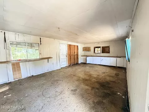 Living - 1421 Amazon St, Eunice, LA 70535 photo 5 of 5