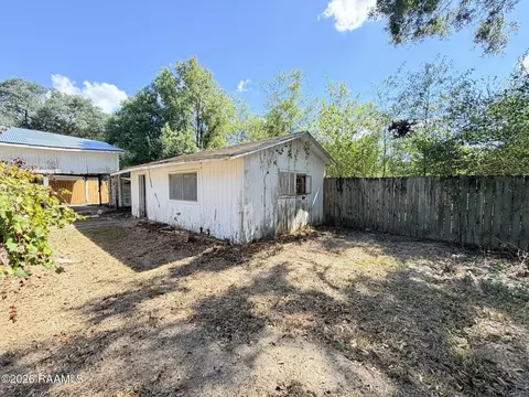 Exterior - 1421 Amazon St, Eunice, LA 70535 photo 12 of 14