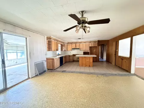 Kitchen - 1421 Amazon St, Eunice, LA 70535 photo 5 of 5