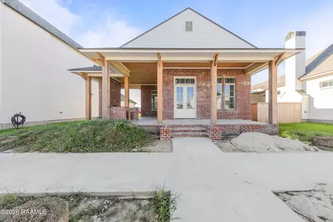 103 Hedgemoore Ct, Youngsville, LA 70592