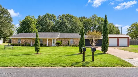 107 Habetz Loop, Rayne, LA 70578