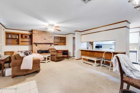 Living - 418 Cane Dr, Lafayette, LA 70508 photo 2 of 2