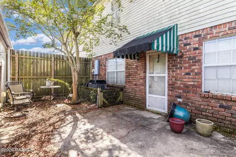 Exterior - 418 Cane Dr, Lafayette, LA 70508 photo 2 of 3