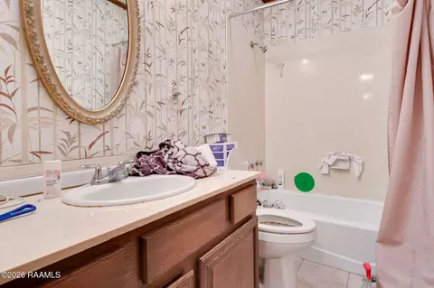 Bath - 418 Cane Dr, Lafayette, LA 70508 photo 2 of 2