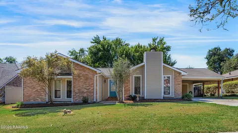 105 Sumter Ave, Broussard, LA 70518