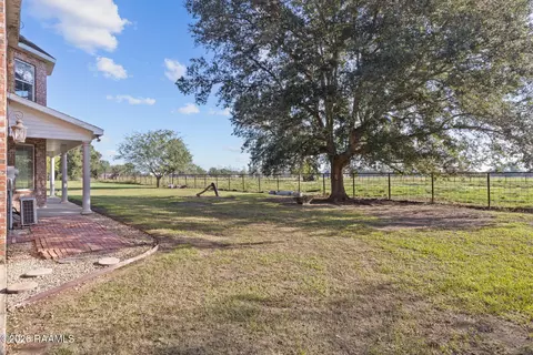 Exterior - 128 Dwain Dr, Kaplan, LA 70548 photo 4 of 4