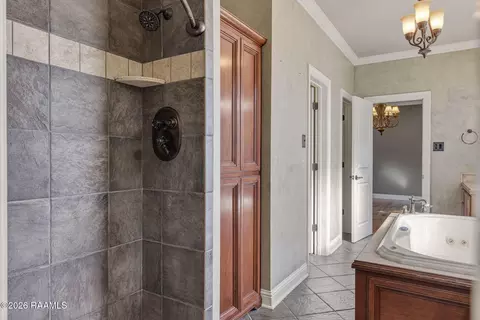Bath - 128 Dwain Dr, Kaplan, LA 70548 photo 6 of 6