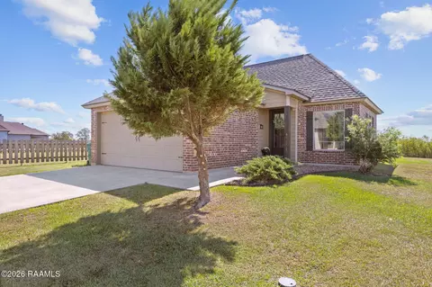 500 Highland View Dr, Youngsville, LA 70592