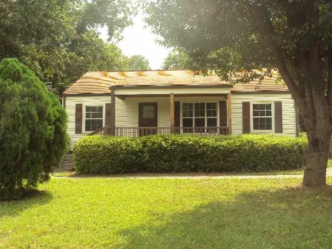 1311 Davis Ave, Perry, GA 31069 photo 1