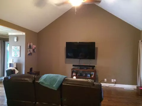 589 Aaron Cir, Gray, GA 31032 photo 4