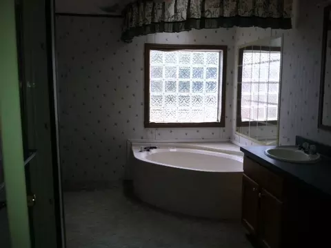 206 Centennial Dr, Byron, GA 31008 photo 9