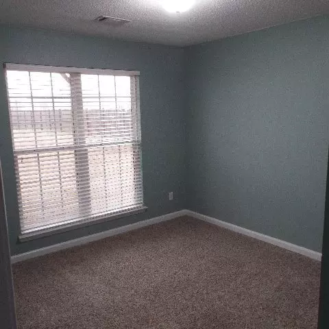 210 Browining Pt, Byron, GA 31008 photo 3