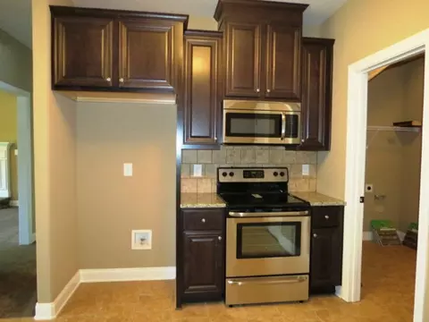 264 Hedgewood Dr, Hampton, GA 30228 photo 9