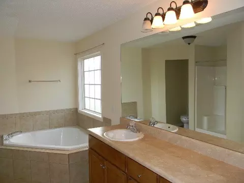201 Wray St, Warner Robins, GA 31093 photo 4