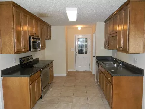 201 Wray St, Warner Robins, GA 31093 photo 7