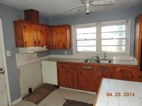 157 Willow Ave, Warner Robins, GA 31093 photo 2