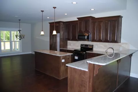 106 Jackson Dr, Forsyth, GA 31029 photo 2