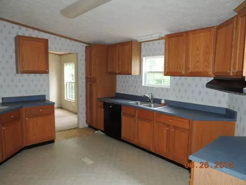 147 Hardy Dr, Gray, GA 31032 photo 2