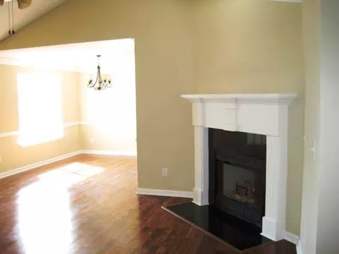 104 E Pointe Cir, Kathleen, GA 31047 photo 5
