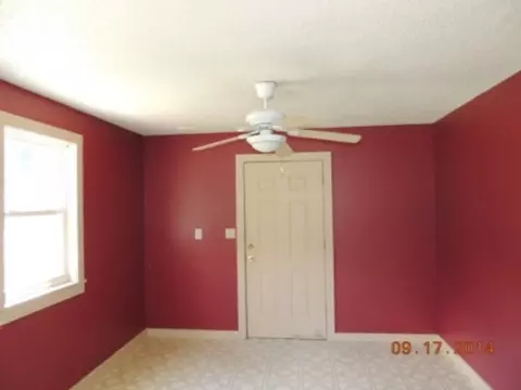 175 Sandra Dr, Gray, GA 31032 photo 3