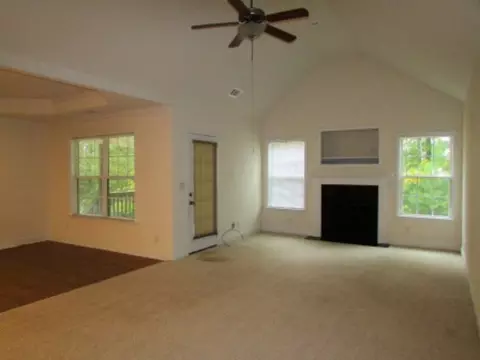 592 Aaron Cir, Gray, GA 31032 photo 4