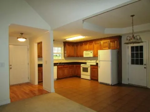 592 Aaron Cir, Gray, GA 31032 photo 7