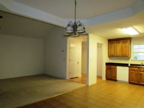592 Aaron Cir, Gray, GA 31032 photo 12