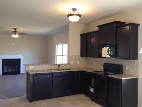 507 Dora, Byron, GA 31008 photo 5
