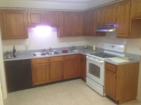 462 River Pointe Dr, Macon, GA 31211 photo 4