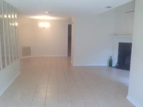 462 River Pointe Dr, Macon, GA 31211 photo 2