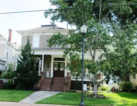 1075 Bond St, Macon, GA 31201 photo 2