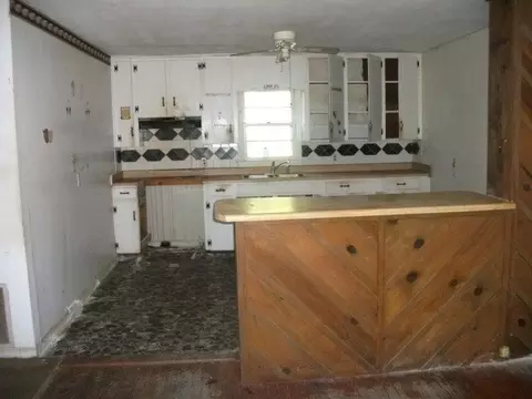 2336 Robin Hood Rd, Macon, GA 31206 photo 2