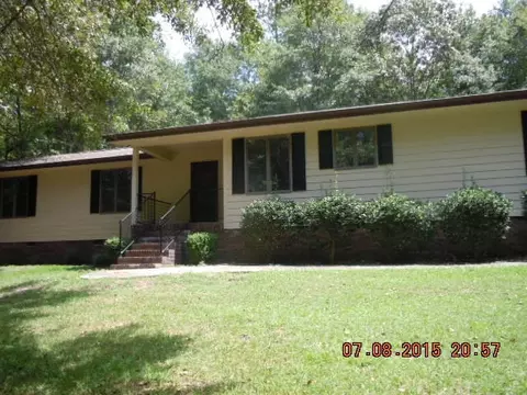 131 Rio Pinar Dr, Warner Robins, GA 31088 photo 1