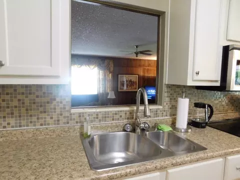 113 Mason Dr, Centerville, GA 31028 photo 6